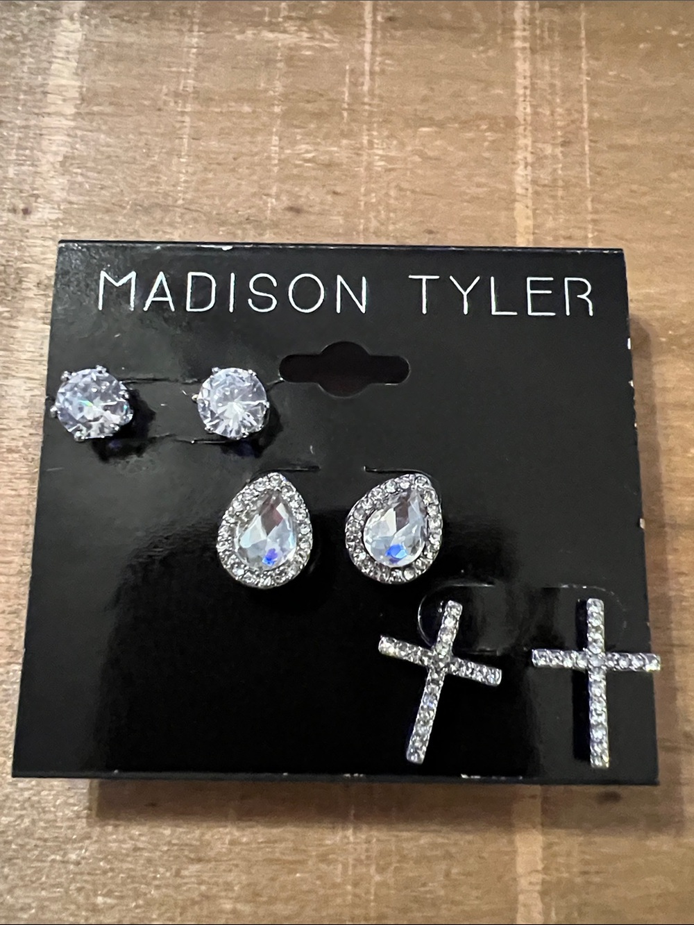 3/$18 Madison Tyler Clear Crystal Earring Set in Silver Tone Lot 644